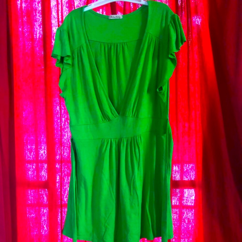 V cut top